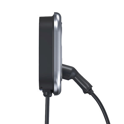 11.04KW 3 Phase Type 2 EV Charger Wallbox محطة شحن السيارة الكهربائية السريعة والمريحة