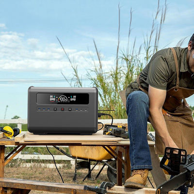 AC 1200W مدخلات محطة طاقة محمولة ، مولد للطاقة الشمسية مع لوحة للطاقة الشمسية شاشة LCD متوفرة